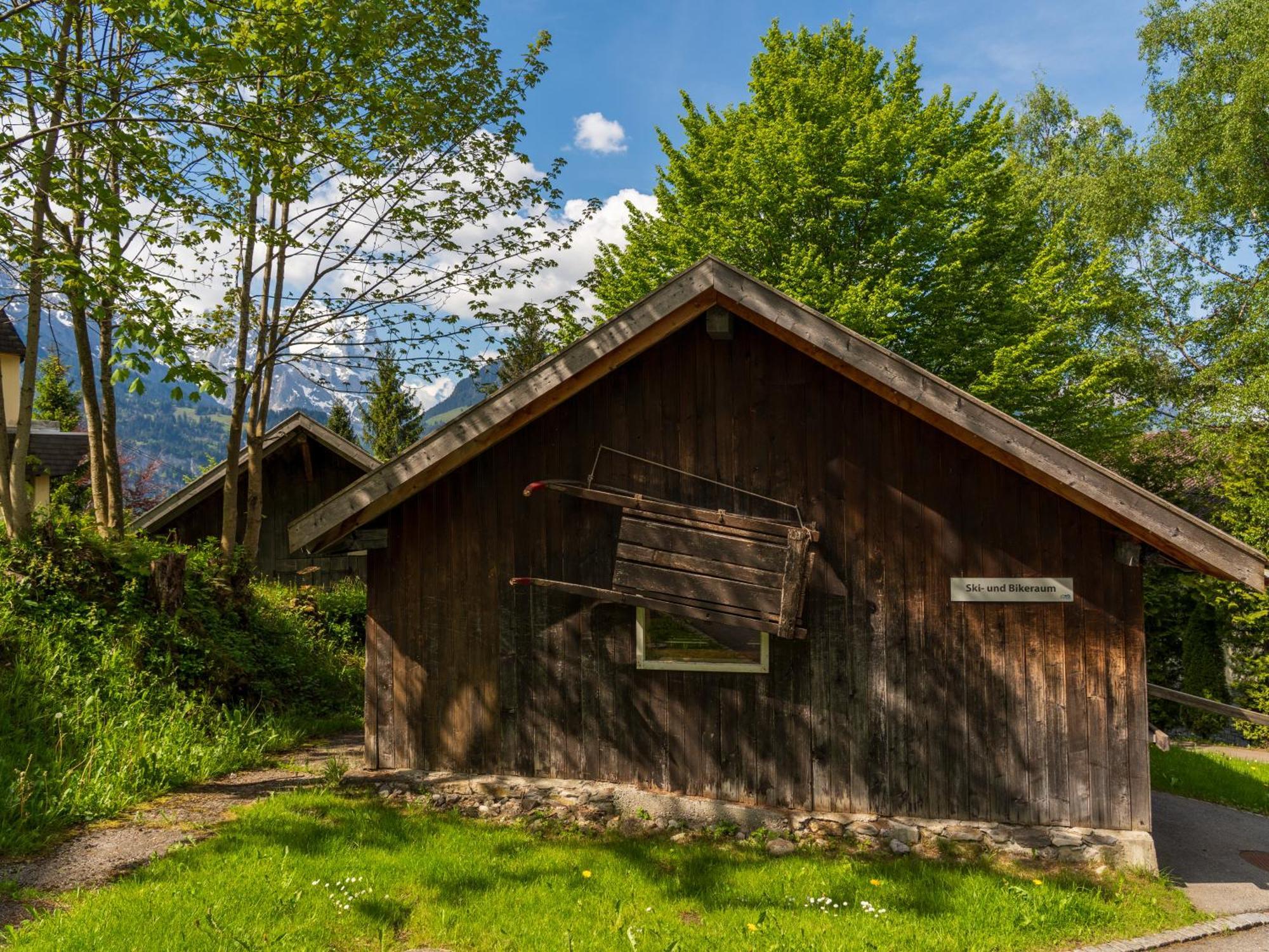 Family & Mountain Lodge C'Est La Vie Hasliberg Exterior photo