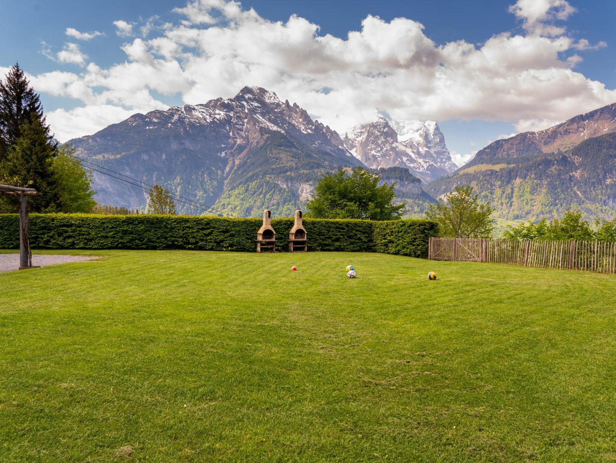 Family & Mountain Lodge C'Est La Vie Hasliberg Exterior photo
